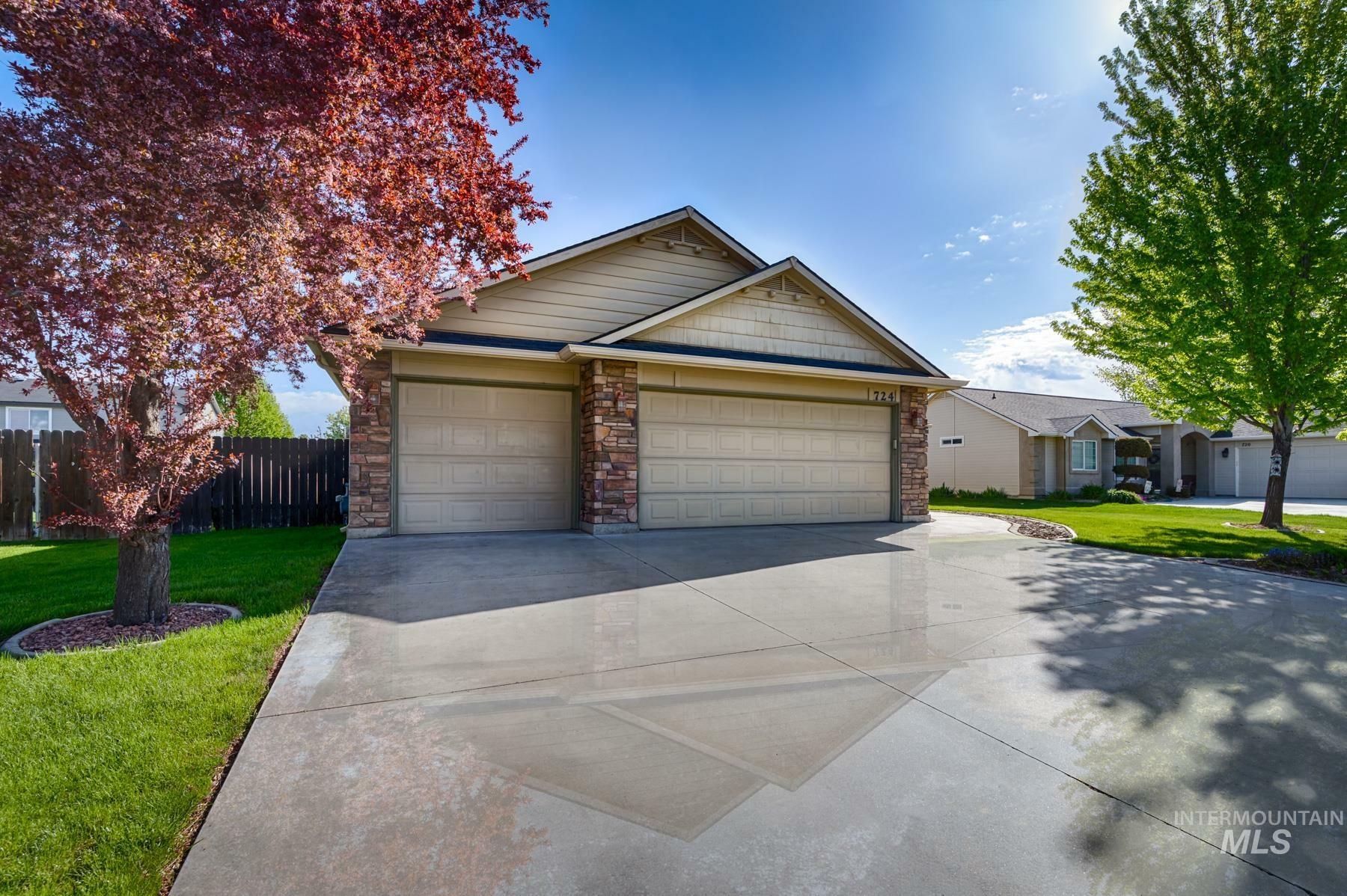 Property Photo: 724 Edmund St ID 83605