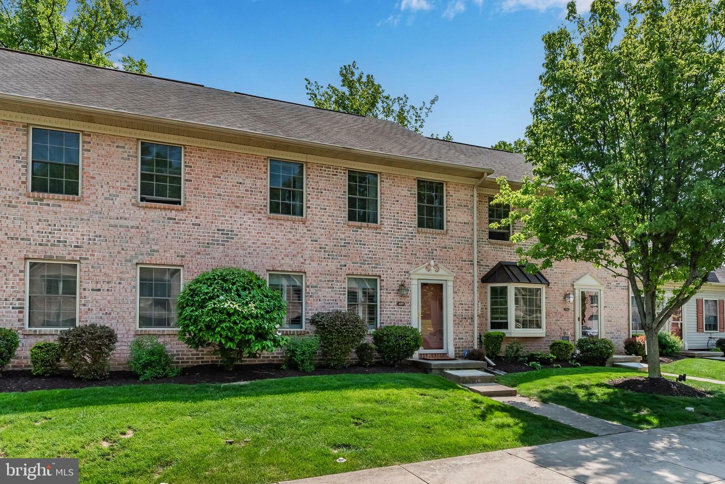 Property Photo: 609 Glenbrook Drive PA 17110