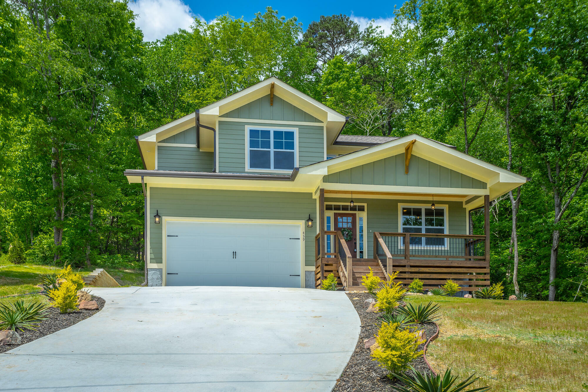 Property Photo: 439 Glenhill Drive TN 37415