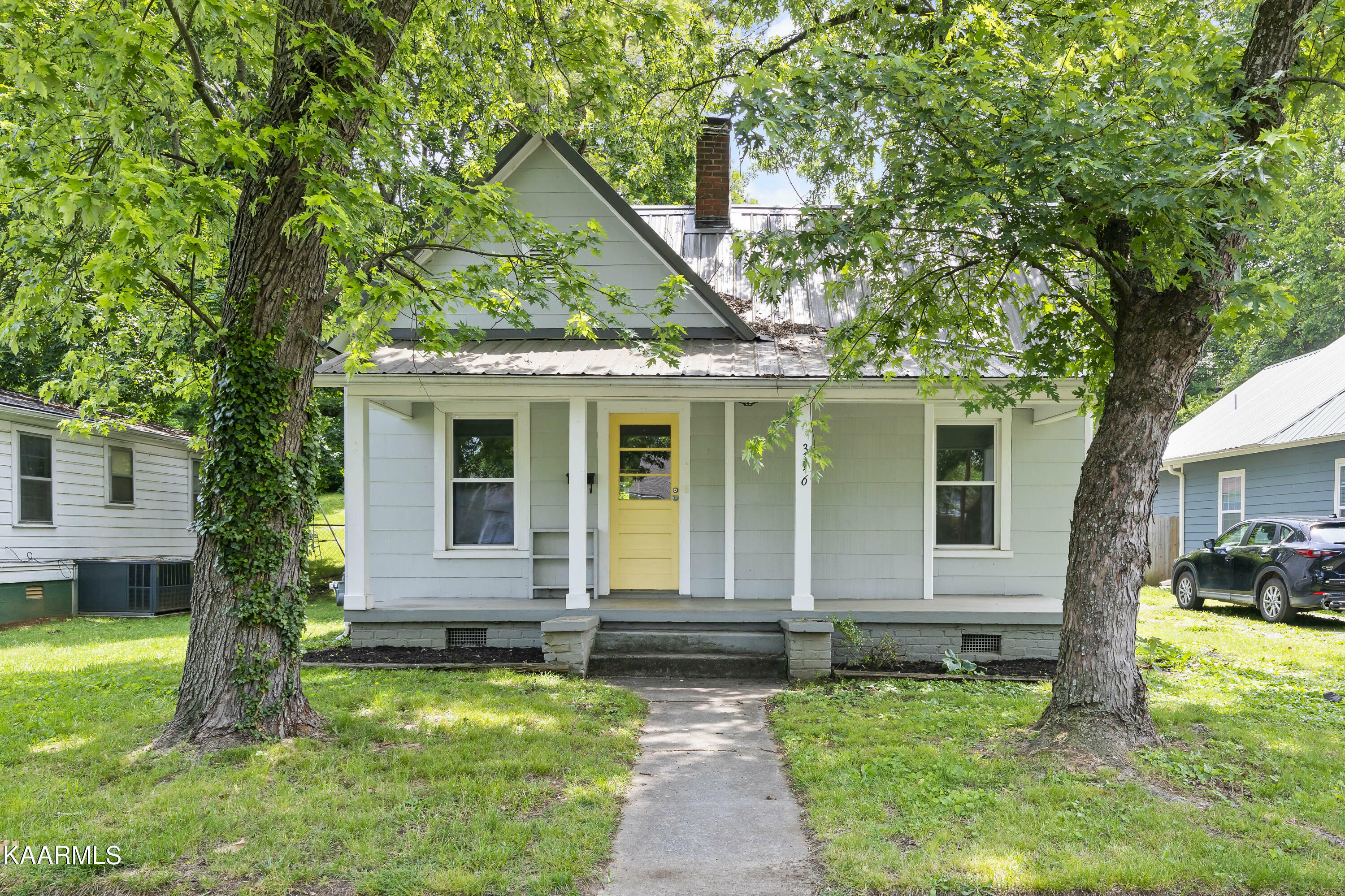 Property Photo:  316 Oglewood Avenue  TN 37917 