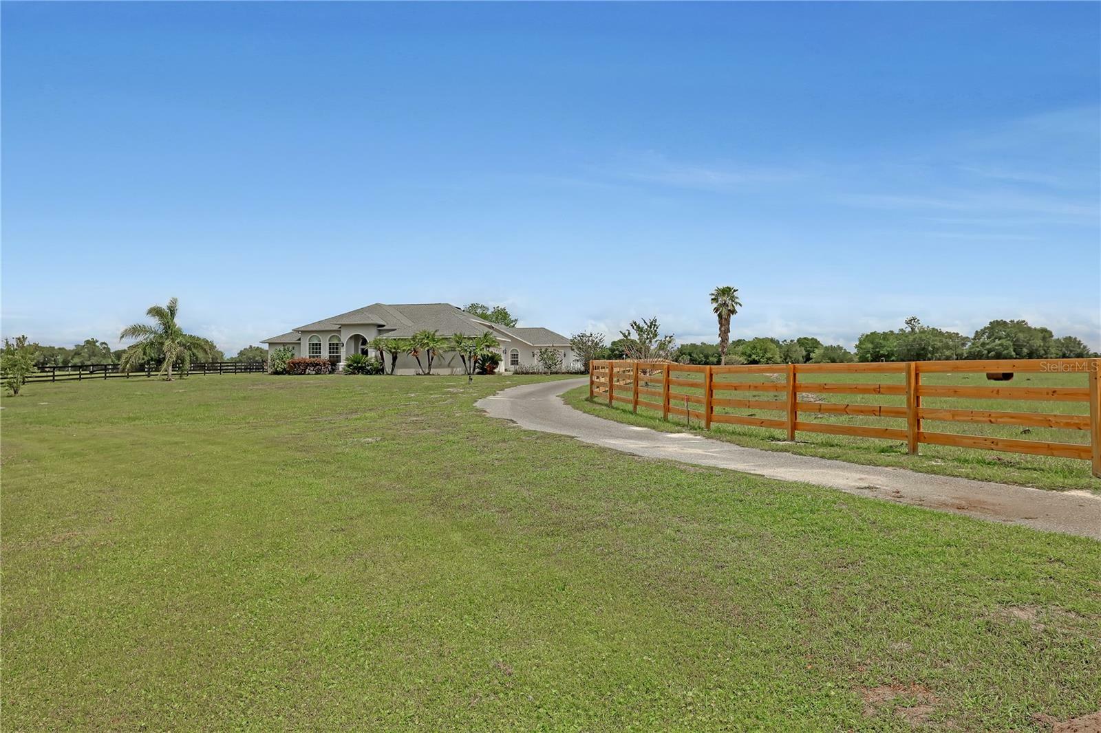 Property Photo:  15120 Peru Road  FL 32784 