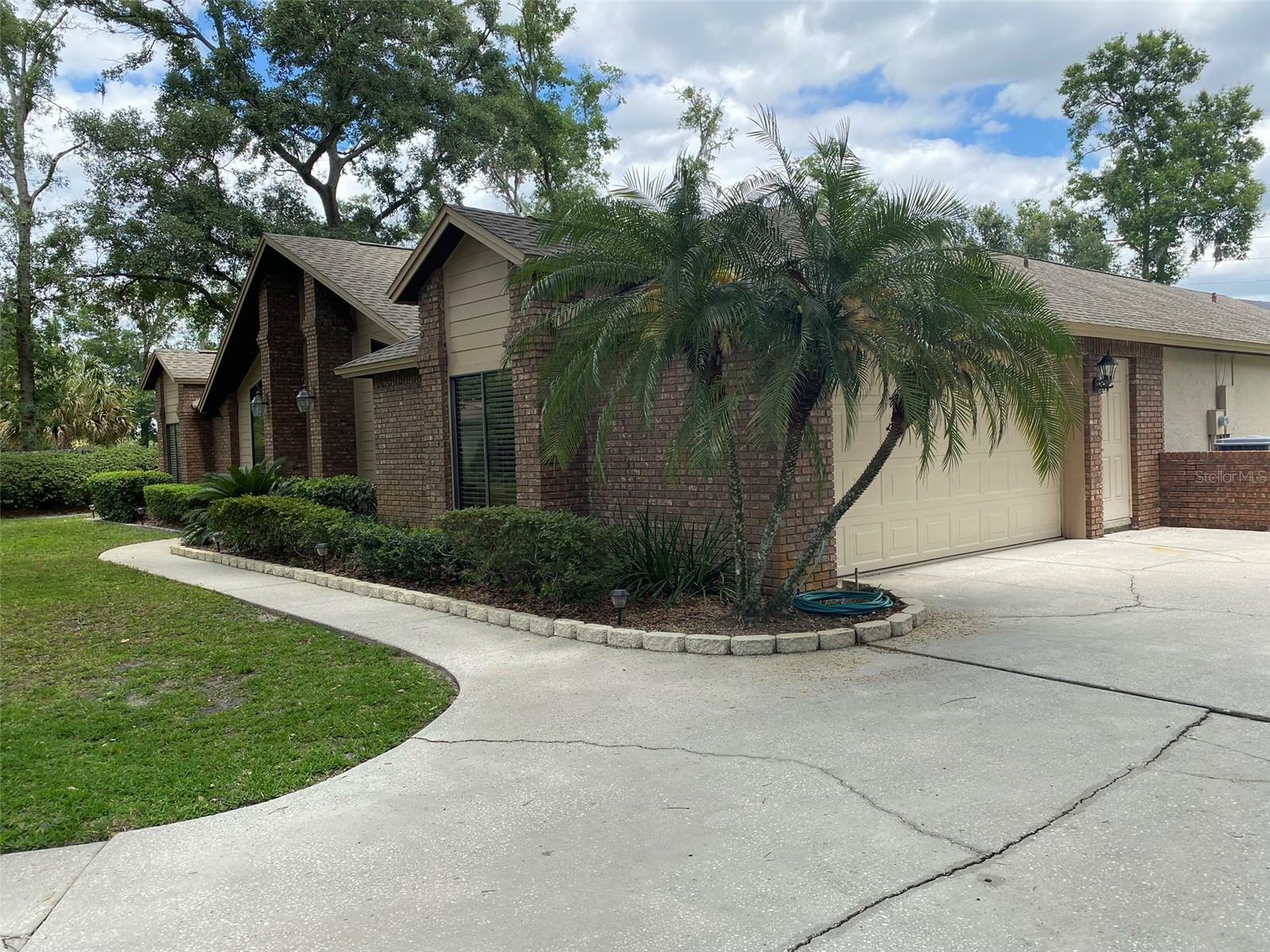 Property Photo:  1738 Crown Point Woods Circle  FL 34761 