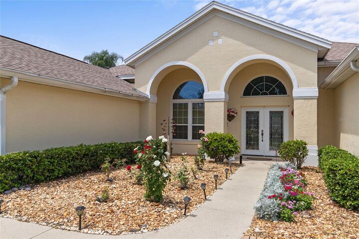 Property Photo:  9092 Laurel Ridge Drive  FL 32757 