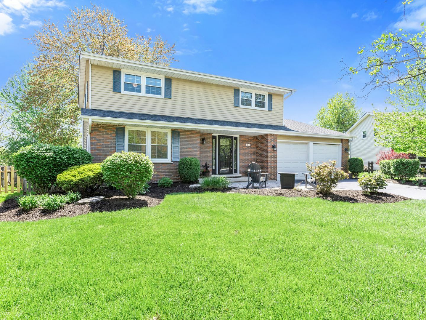 Property Photo: 210 Devon Lane IL 60540