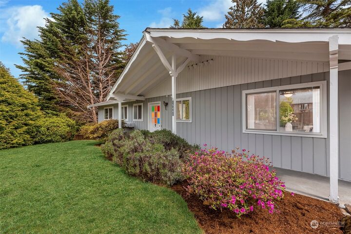 Property Photo: 15440 85th Avenue NE WA 98028