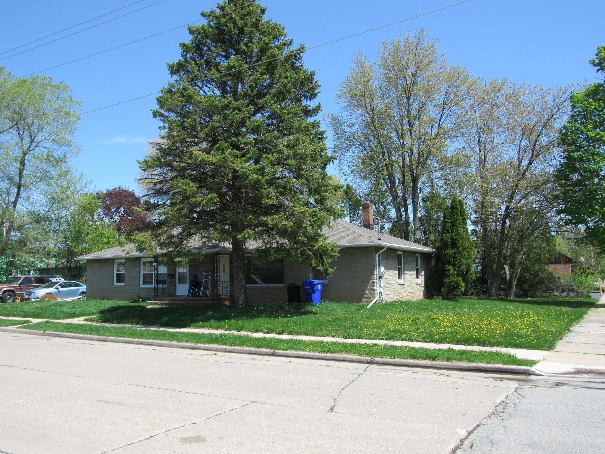 1502 N Locust Street  Appleton WI 54914 photo