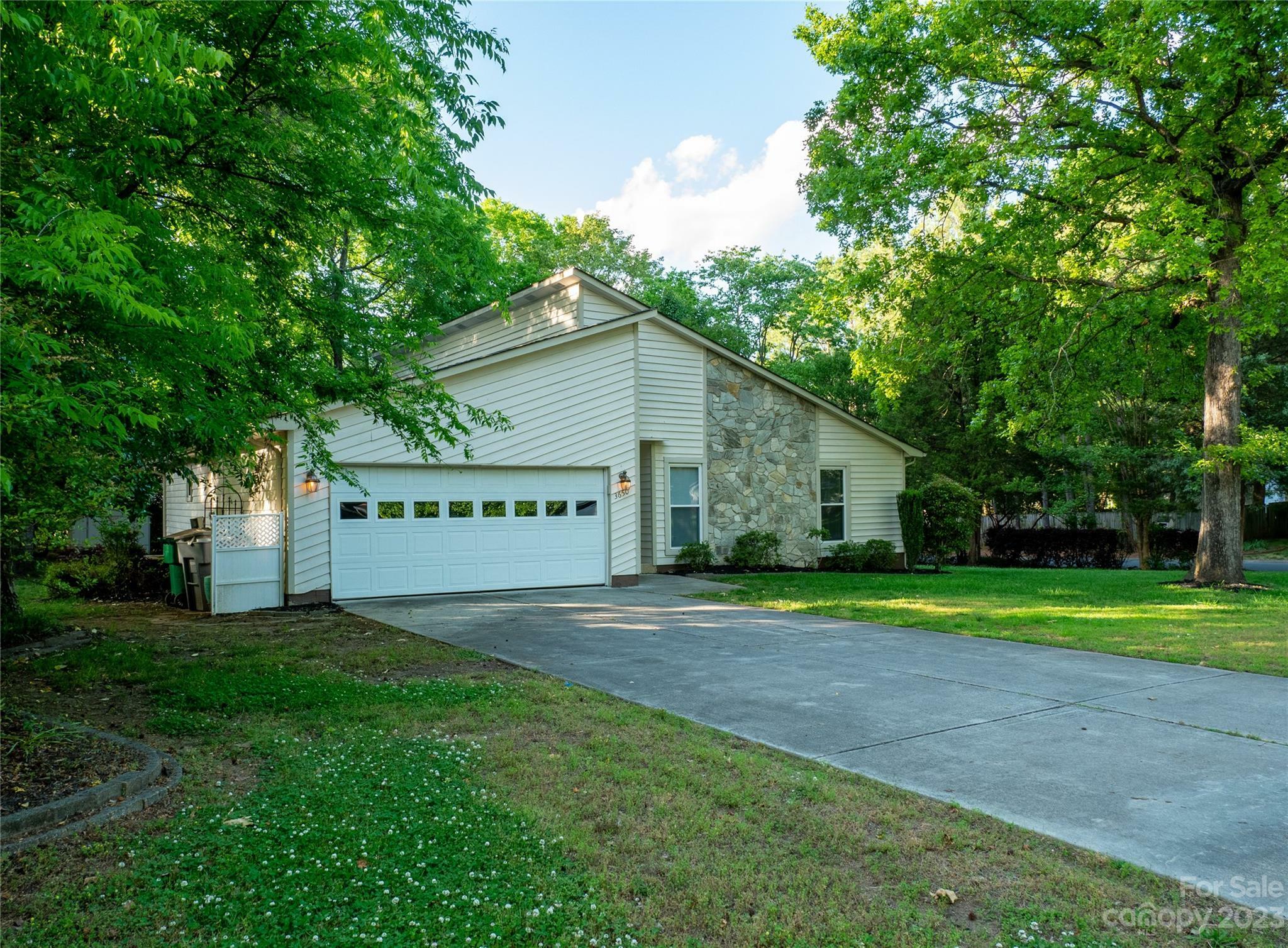 Property Photo:  3650 Sweetgrass Lane  NC 28226 