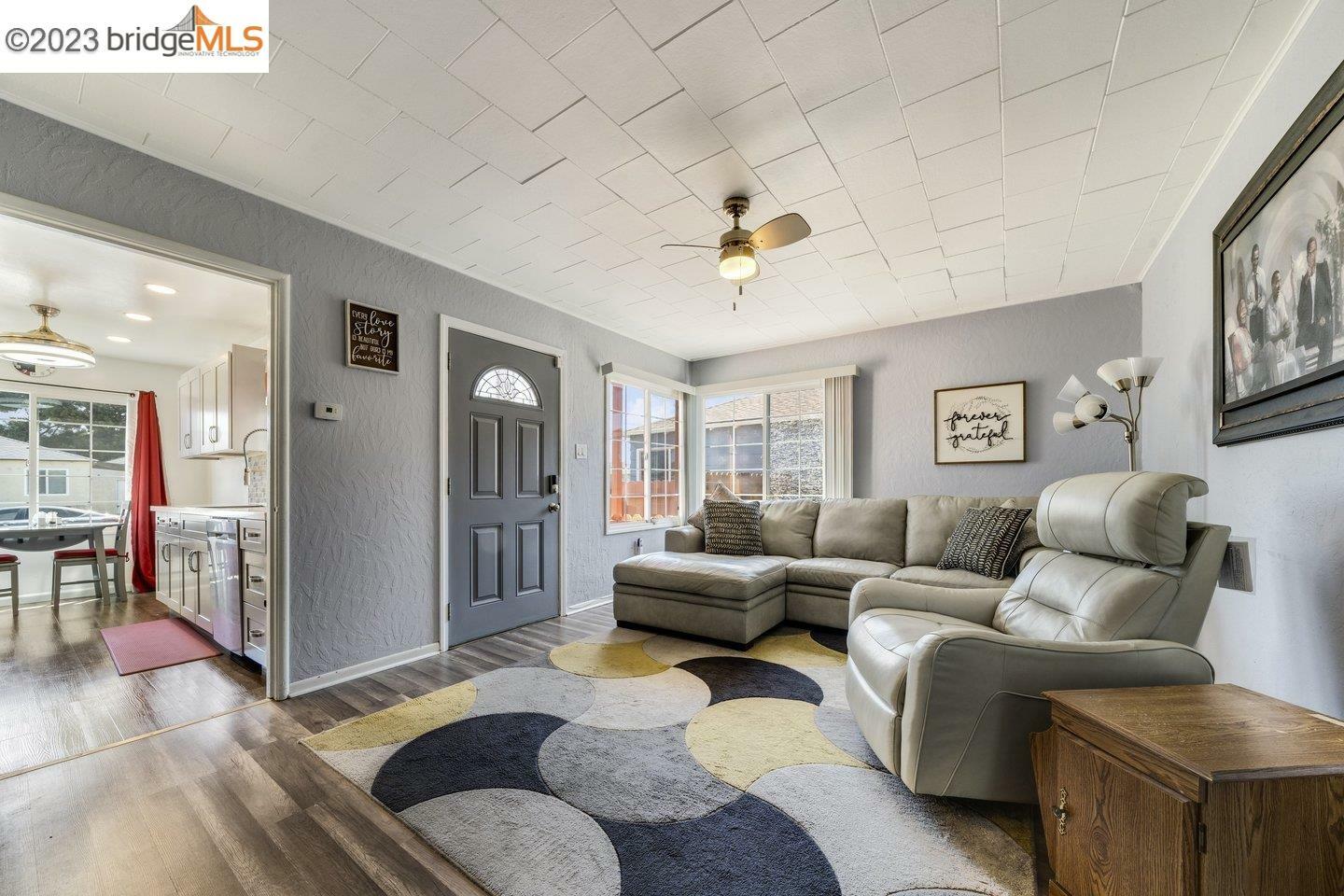 Property Photo: 111 S 41st St CA 94804