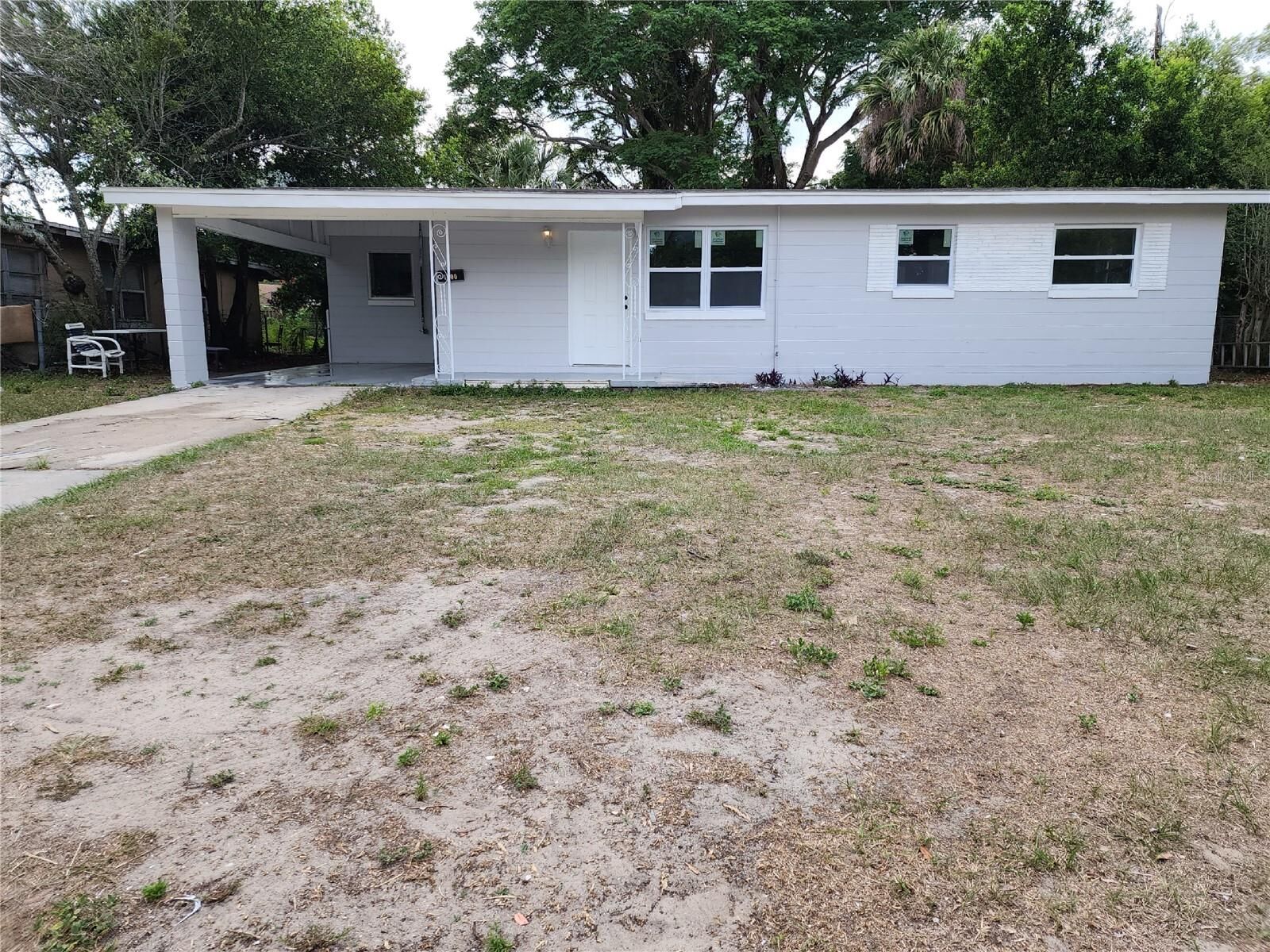 Property Photo: 1400 Hialeah Street FL 32808