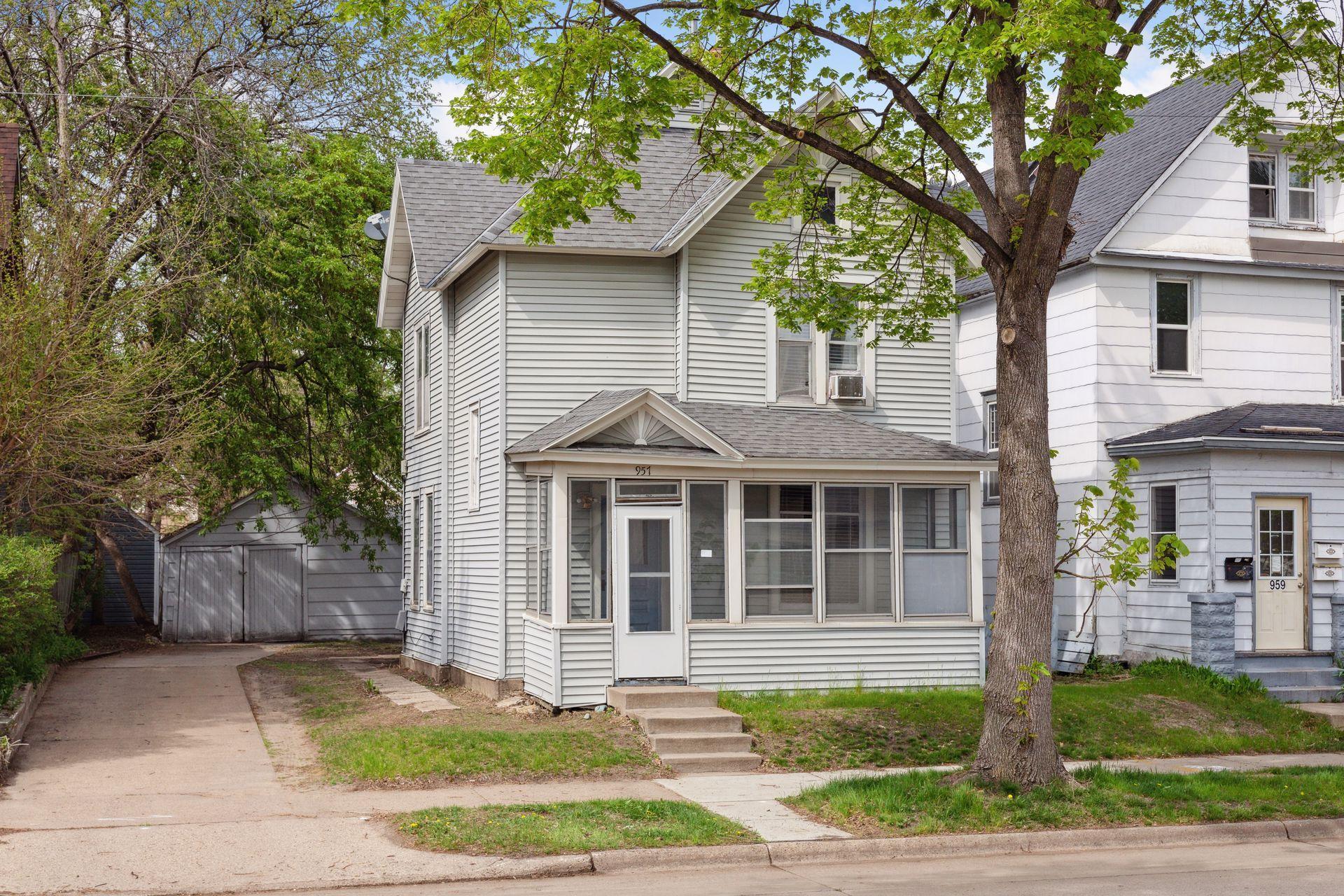 Property Photo:  957 20th Avenue NE  MN 55418 