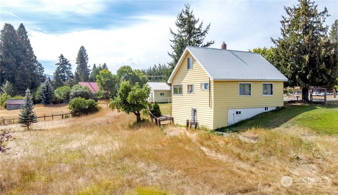 Property Photo:  3811 State Route 903  WA 98941 