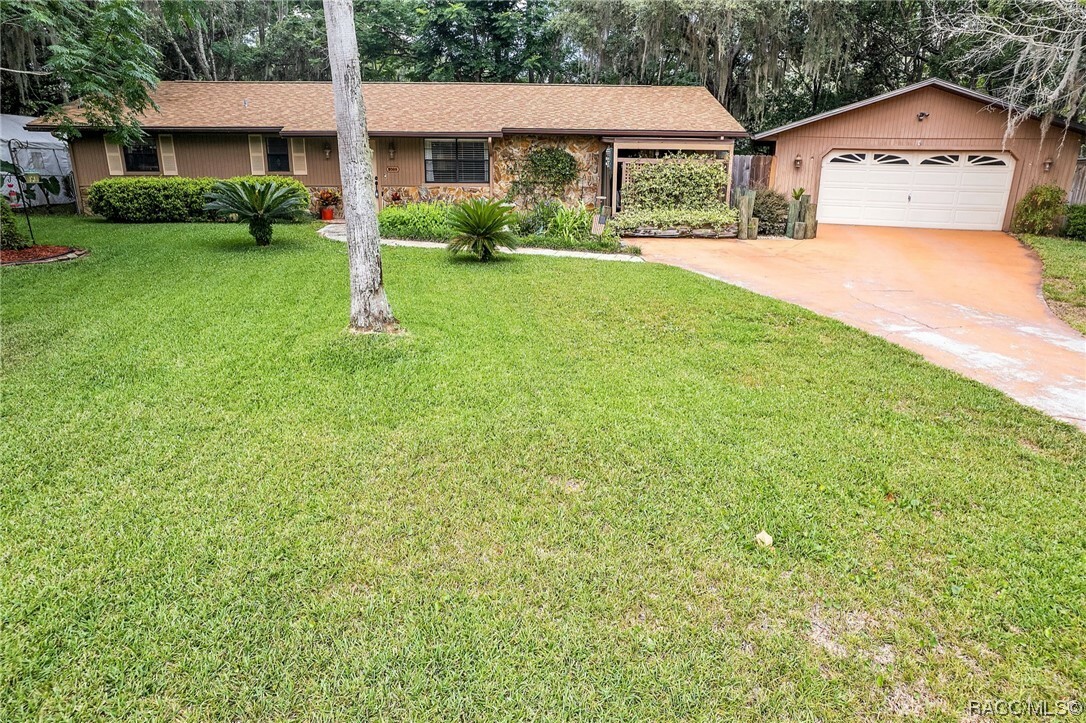 Property Photo:  5088 S Louise Point  FL 34446 