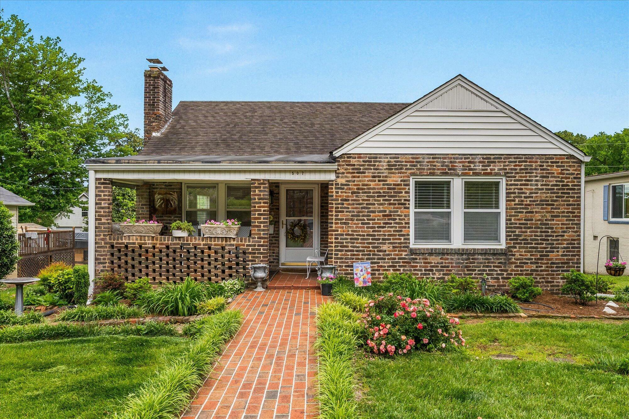 Property Photo:  507 Dixon Avenue  TN 37303 