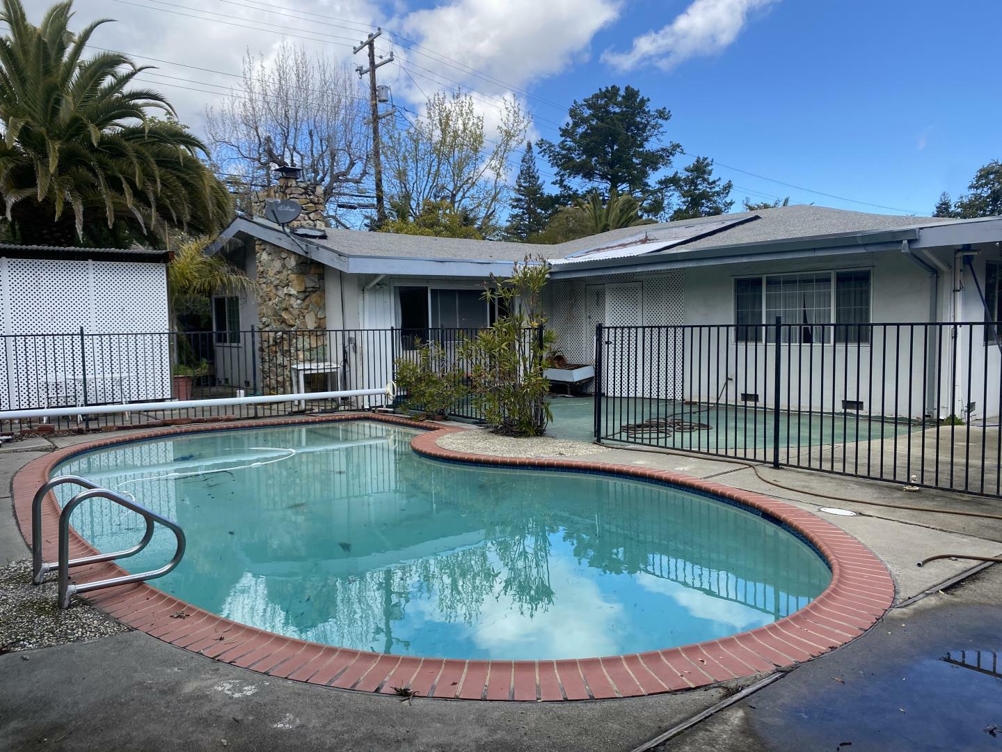 Property Photo:  1235 Edgewood Road  CA 94062 