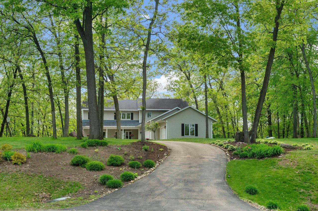 Property Photo: 8155 Windy Oak Ln WI 53593
