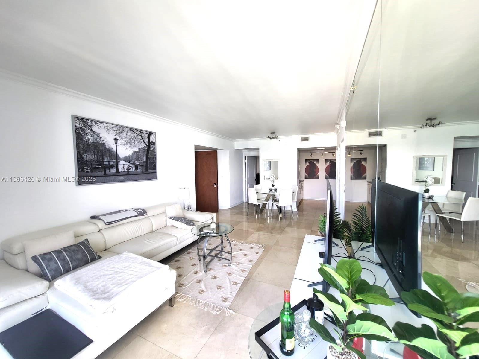 Property Photo: 6365 Collins Ave 1711 FL 33141