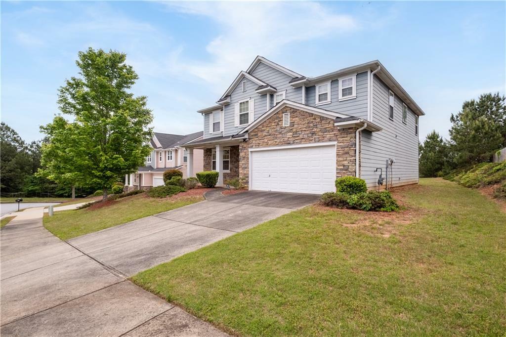 Property Photo: 2033 Rolling Rock Court GA 30122