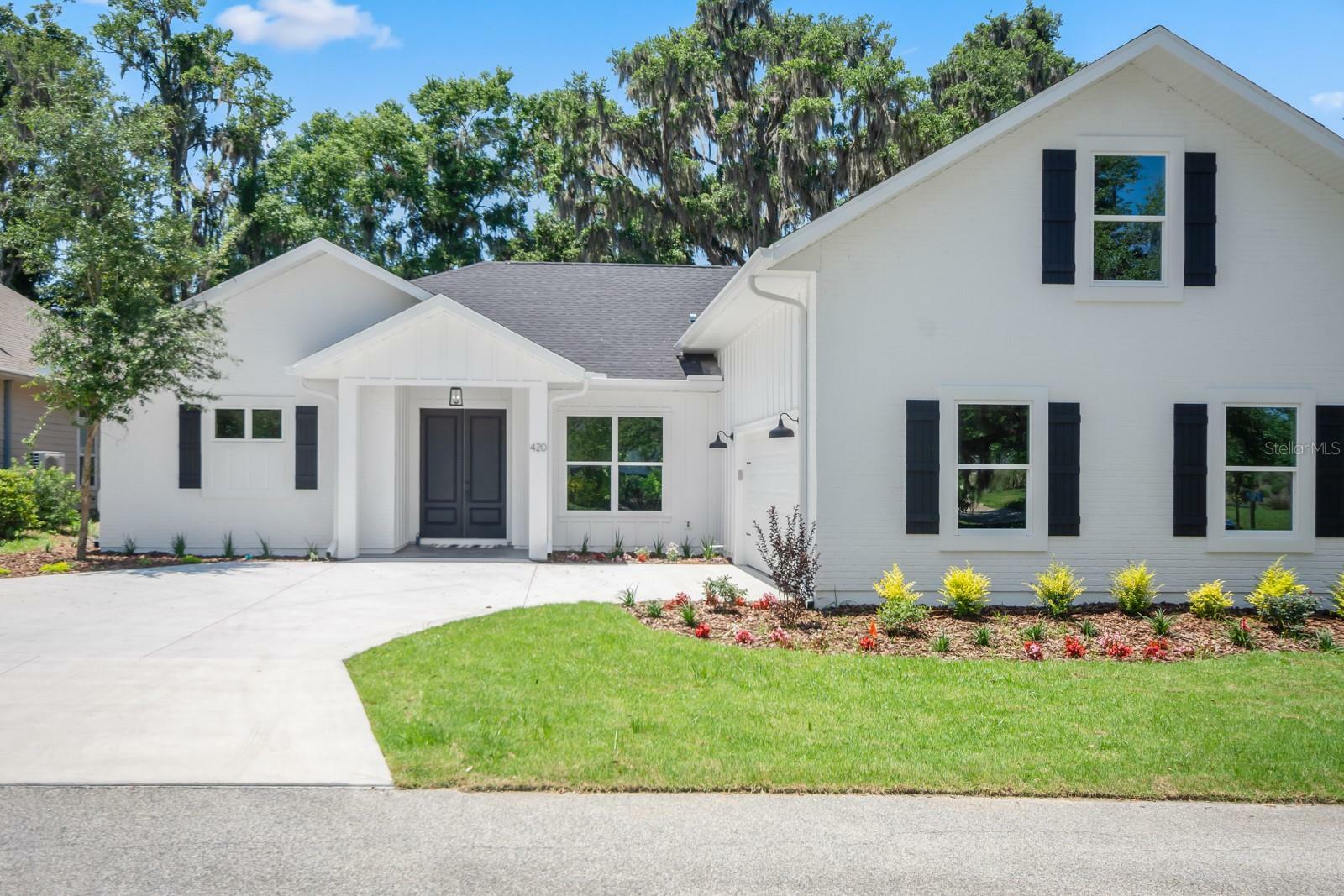 Property Photo: 420 NW 136 Street FL 32669