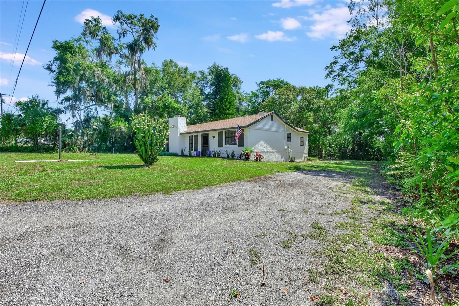 Property Photo:  243 Lago Vista Street  FL 32713 