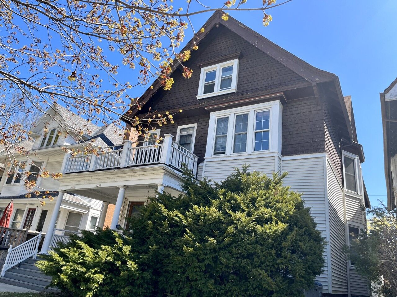 Property Photo:  3274 N Shepard Ave 3276  WI 53211 