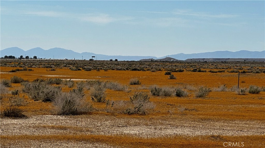 Property Photo:  5112 Hwy 395  CA 93516 