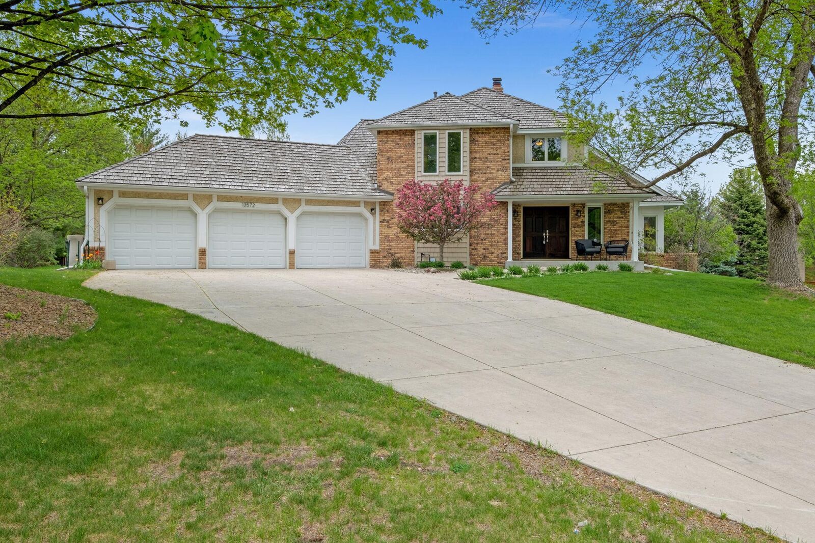 Property Photo:  13572 Woodmere Circle  MN 55346