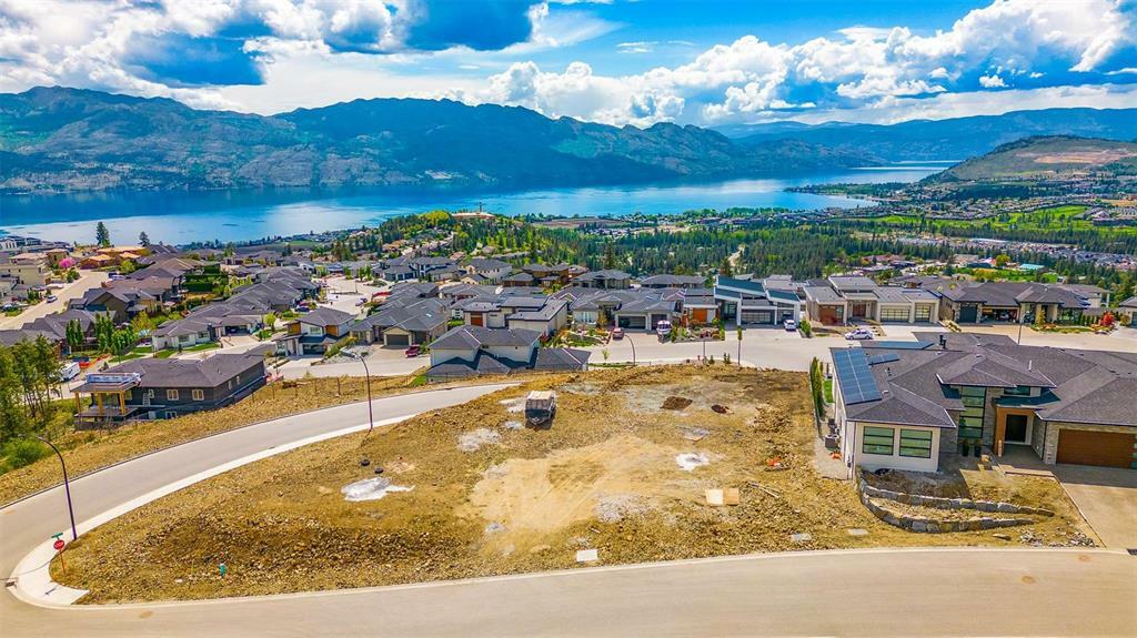 Property Photo: 1643 Touriga Place BC V4T3B5