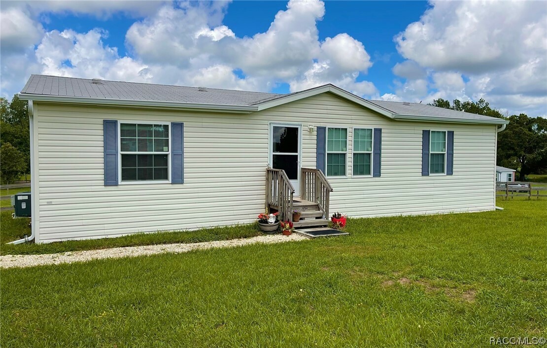 Property Photo:  9864 S Buckskin Avenue  FL 34436 