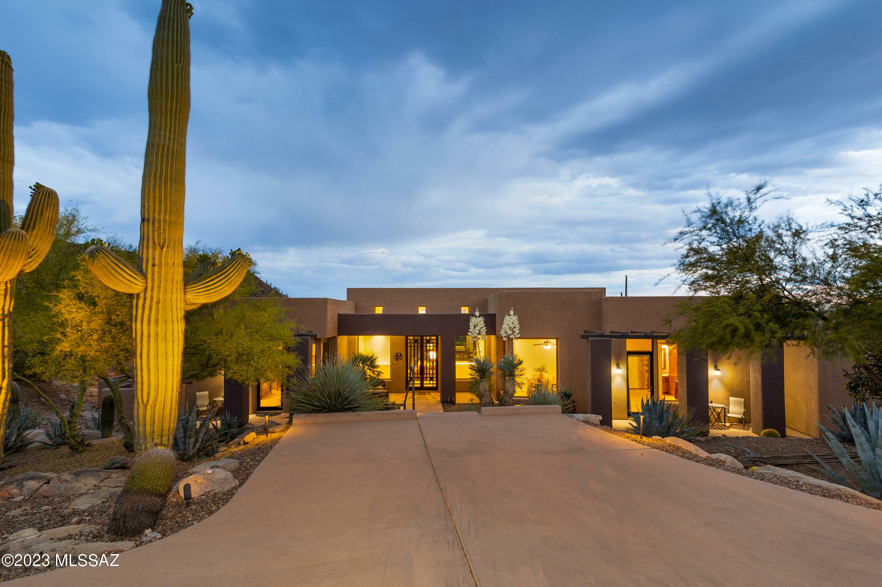 Property Photo: 13964 N Copper Sunset Drive AZ 85658
