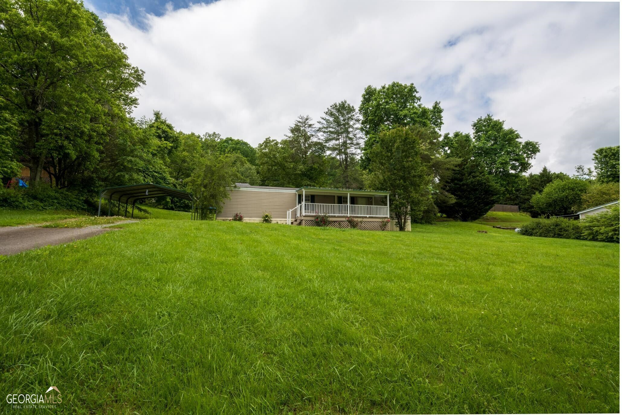 Property Photo: 210 Galloway Street GA 30541