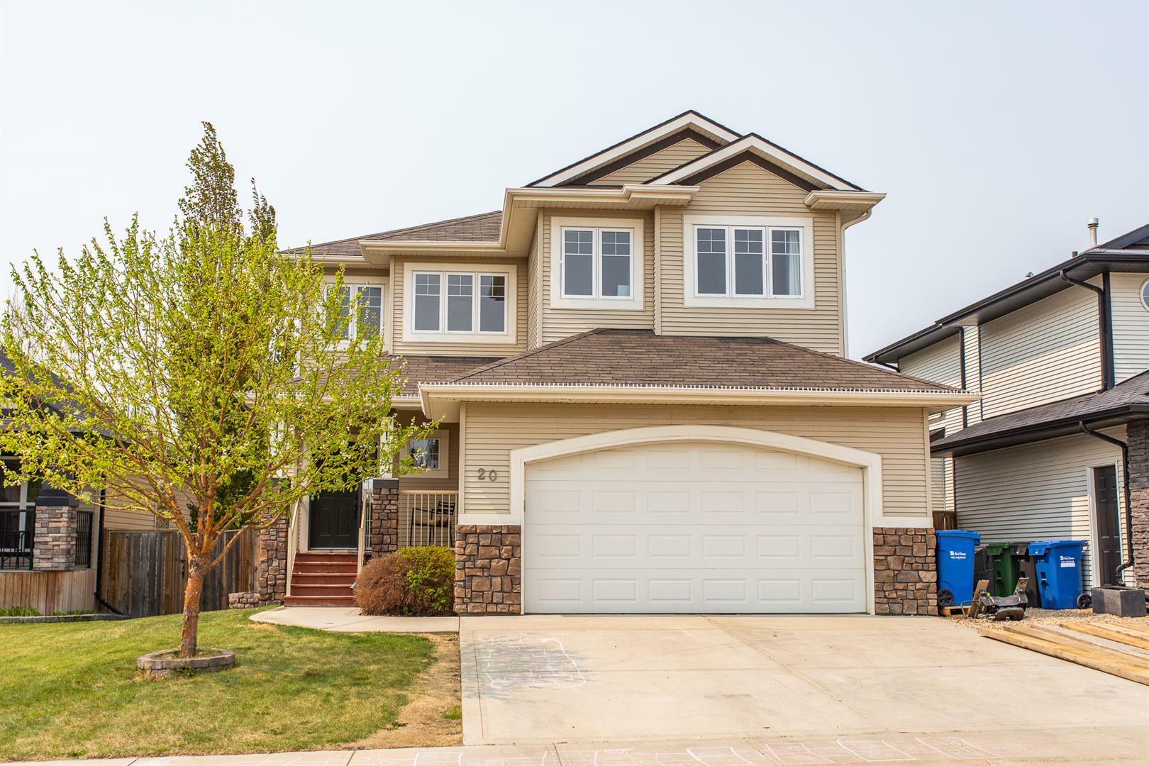 Property Photo: 20 Innes Close AB T4R 0B7