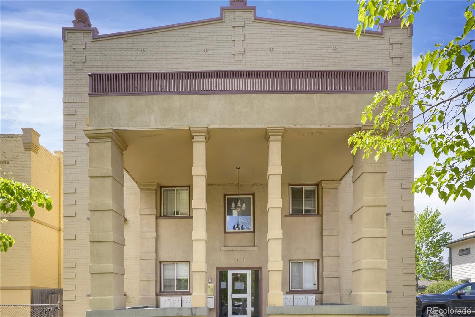 Property Photo: 1629 Clarkson Street 27 CO 80218