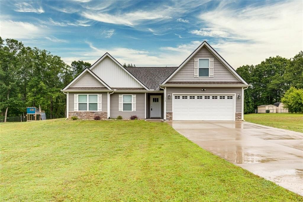 Property Photo:  112 Sheila Drive  SC 29697 