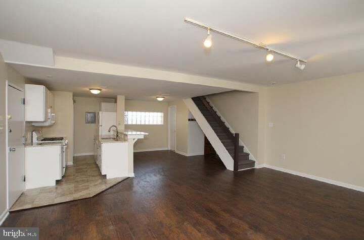 Property Photo: 443 Fairmount Avenue A PA 19123