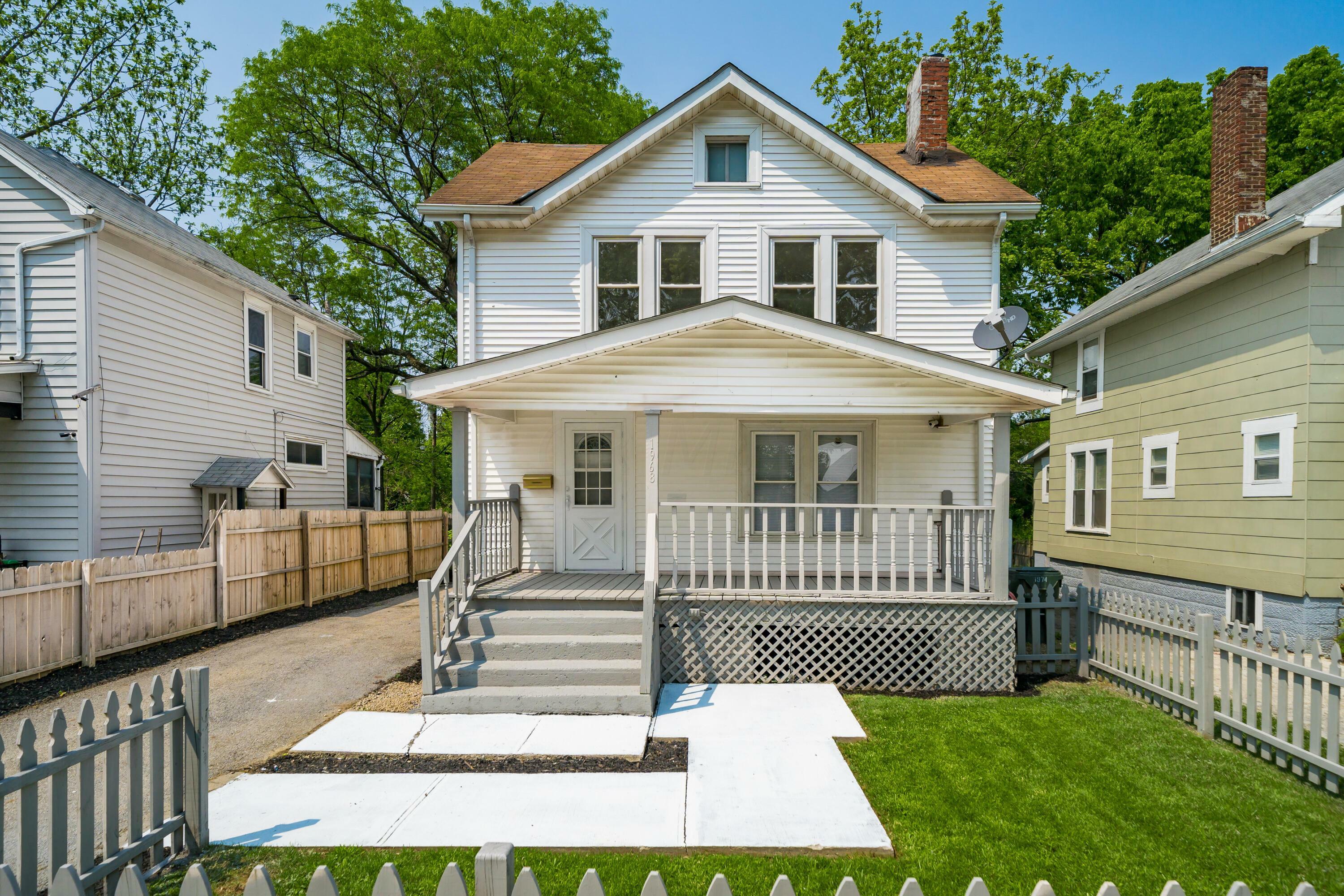 Property Photo:  1968 Aberdeen Avenue  OH 43211 