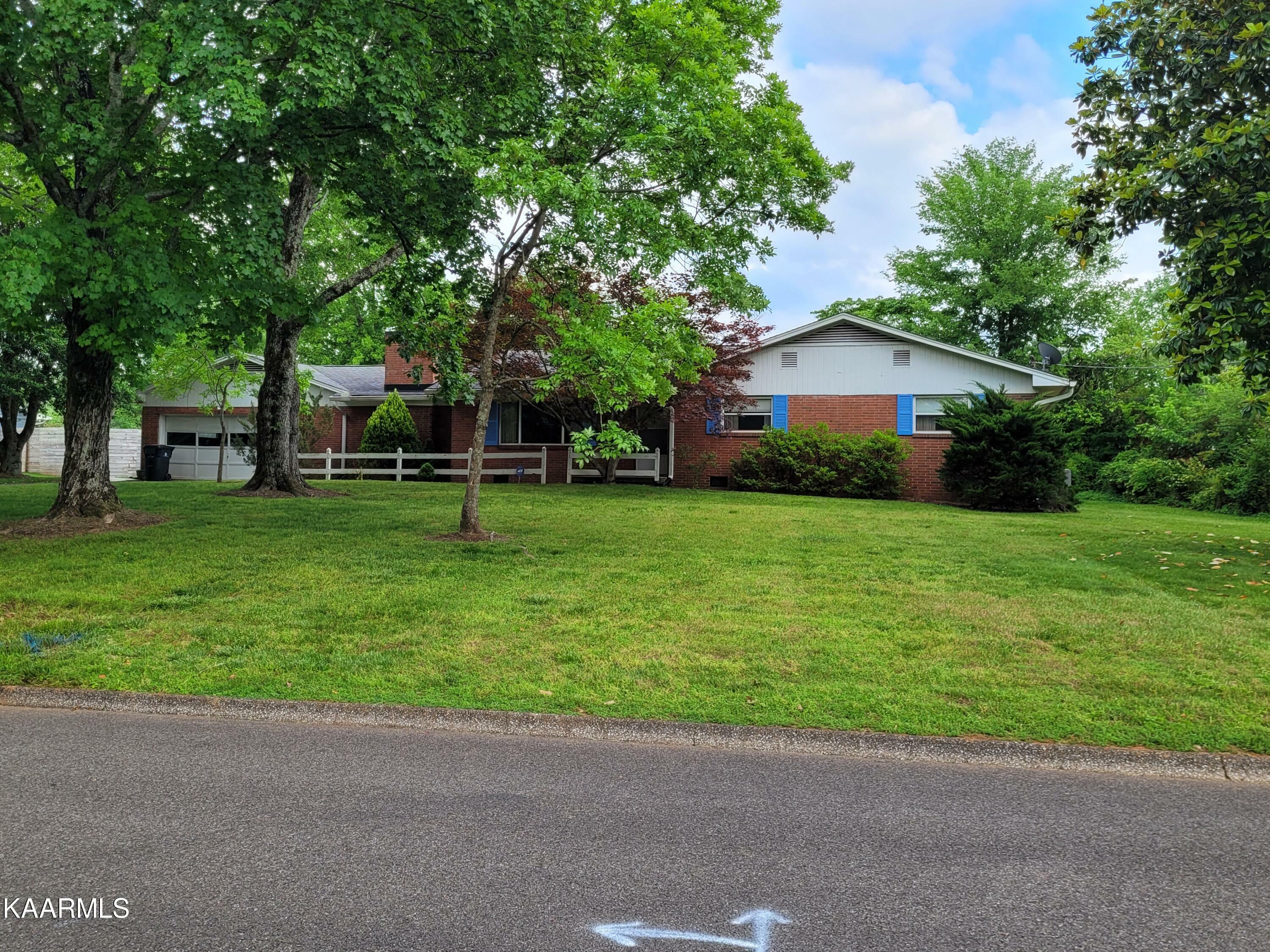 Property Photo:  8220 Chesterfield Drive  TN 37909 
