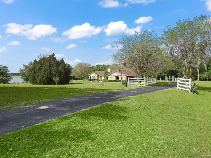 Property Photo:  17735 E Apshawa Road  FL 34715 