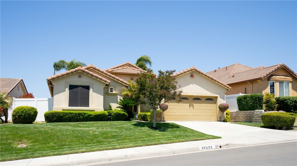 Property Photo:  39523 Sierra Madre Drive  CA 92563 