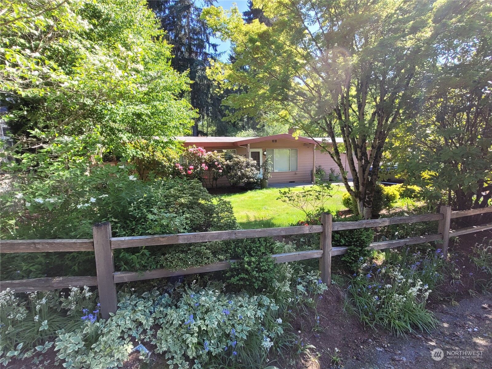 Property Photo:  12833 NE 91st Street  WA 98033 