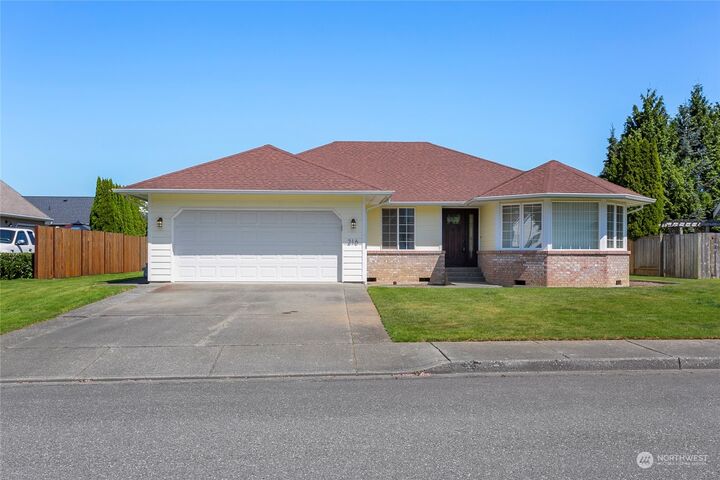 216 E Sunrise Drive  Lynden WA 98264 photo