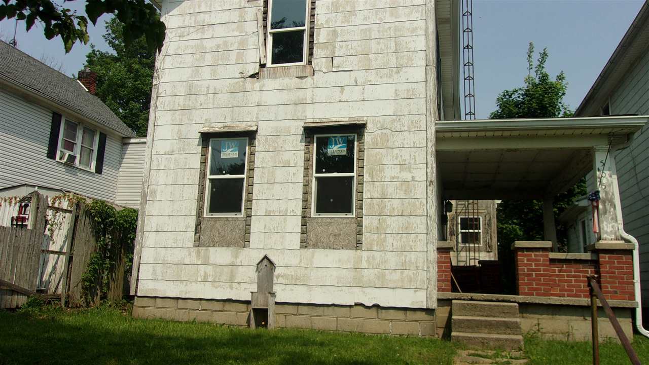 Property Photo: 505 N 17th Street IN 47374