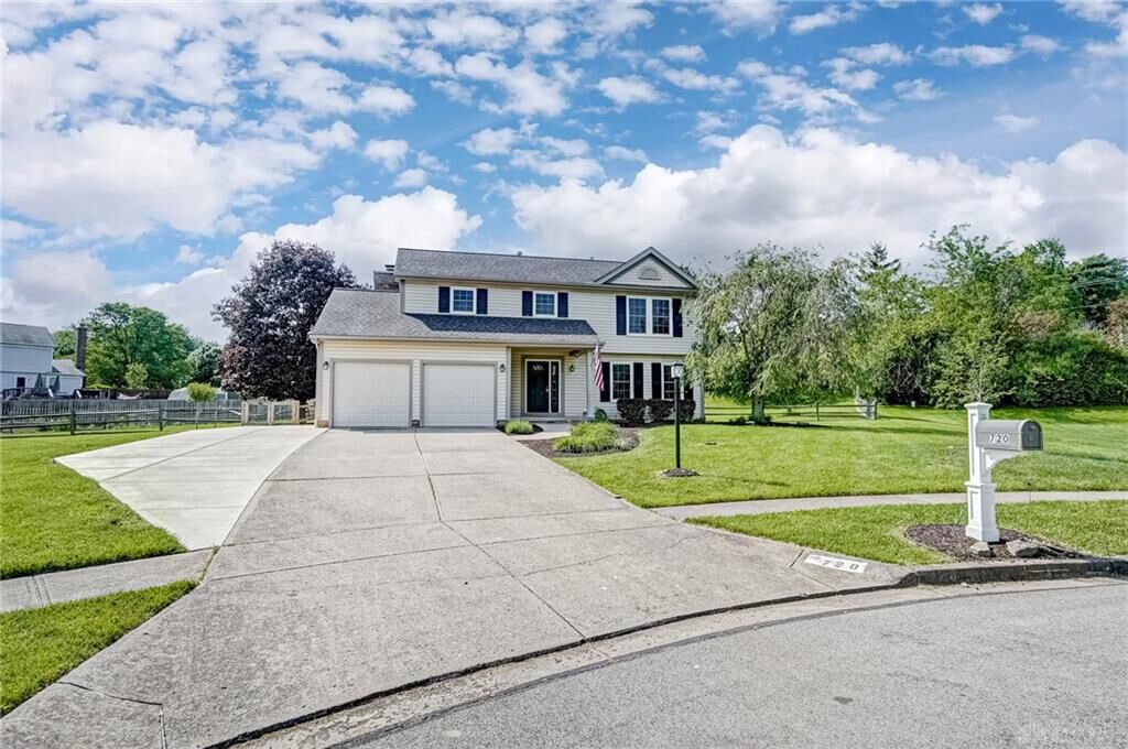 Property Photo: 720 Woodspring Court OH 45430