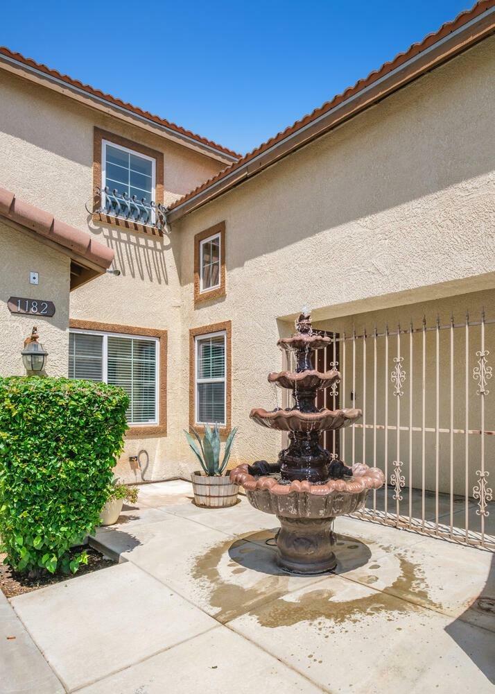 Property Photo: 1182 Carson Avenue CA 93611