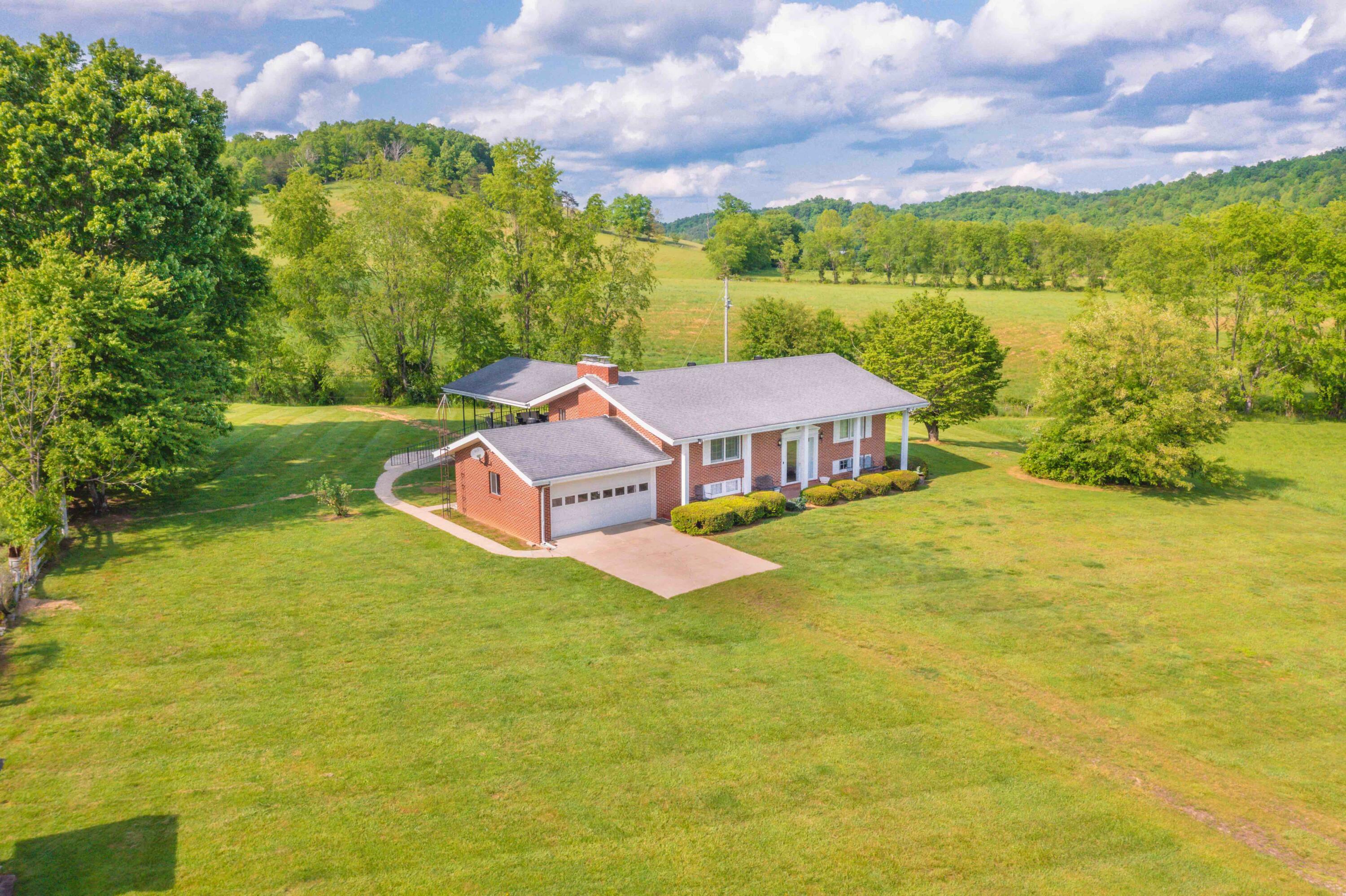 Property Photo:  1478 Hwy 203  KY 41332 