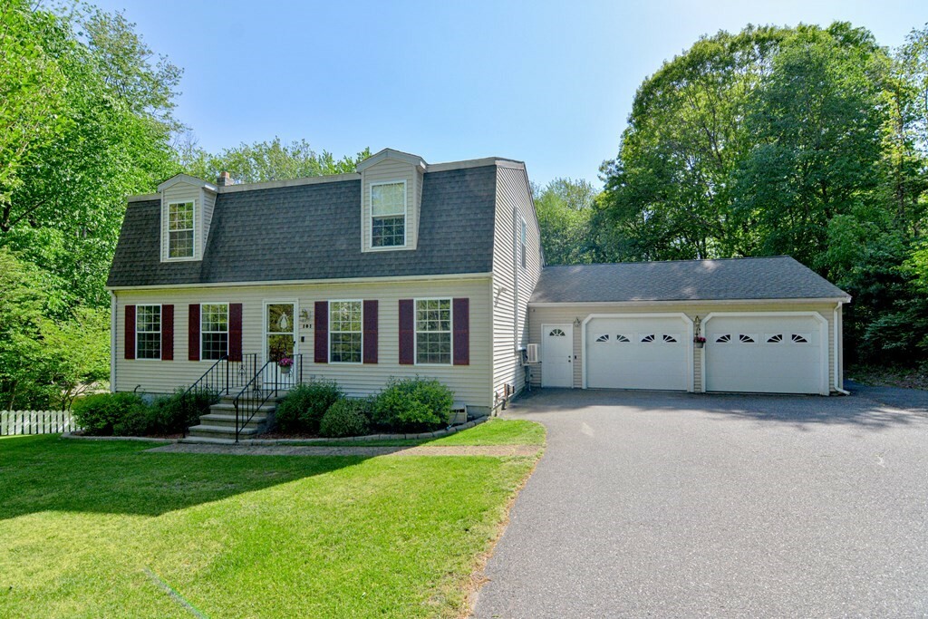 Property Photo: 101 Killiney Woods MA 01529