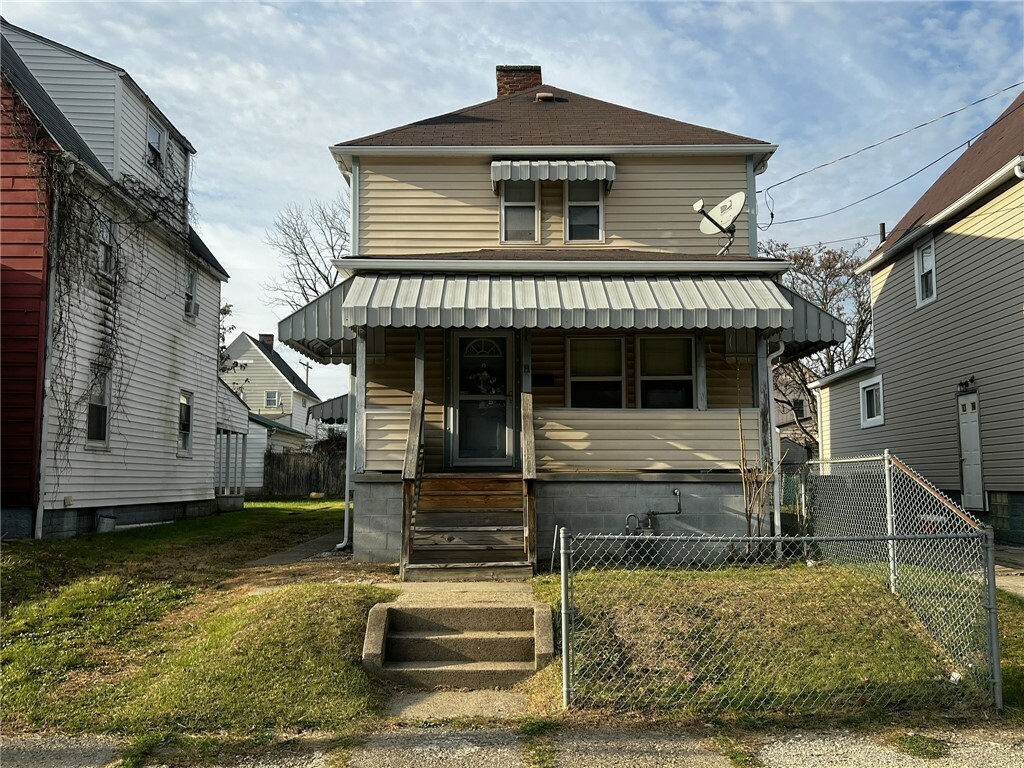 Property Photo:  1708 Main Street  PA 15001 