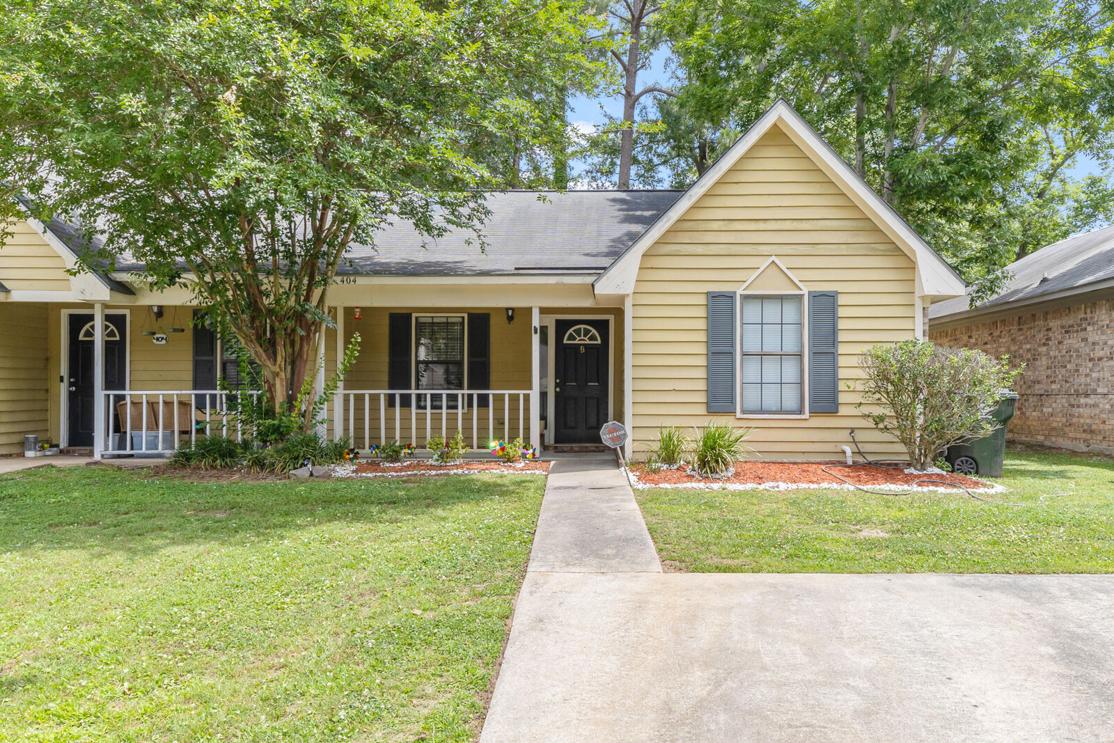 Property Photo:  404 Miami Street # B  SC 29456 