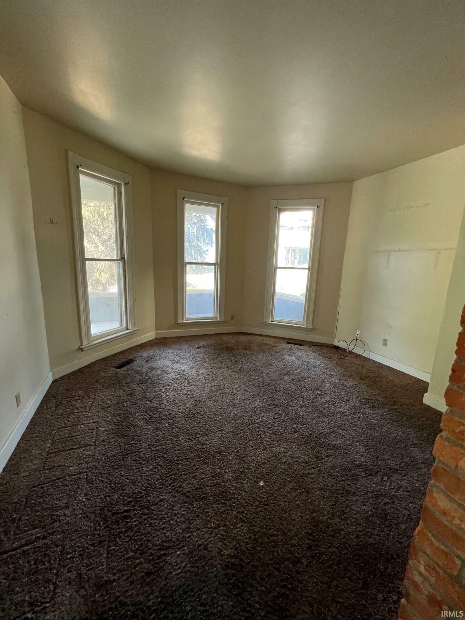 Property Photo: 818 SE Riverside Drive IN 47713