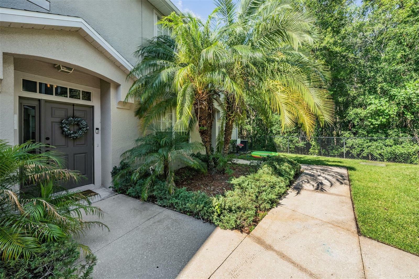 Property Photo:  27703 Pleasure Ride Loop  FL 33544 