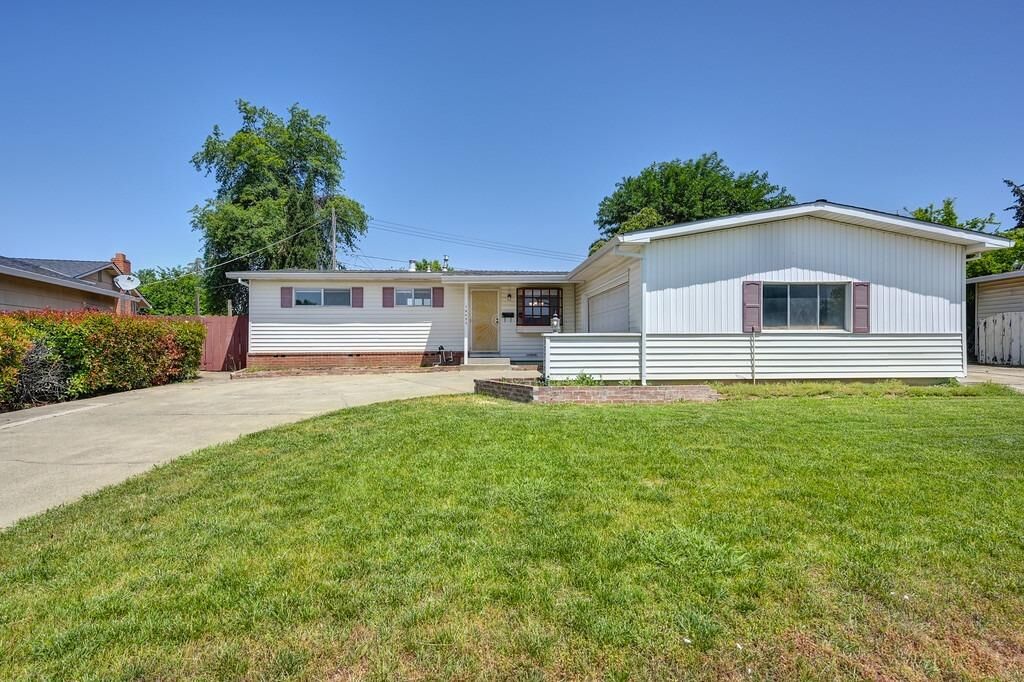 Property Photo:  10605 Chardonay Drive  CA 95670 